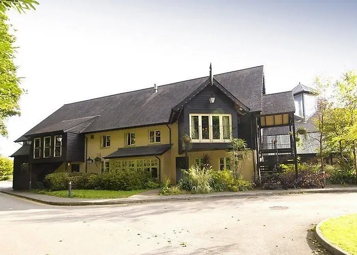 Top Hotels Near Torpoint for Plymouth Exploration