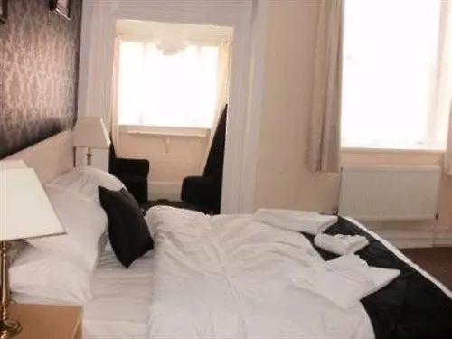 Top-Rated Hotels in Windsor, UK